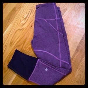 Lulu Lemon Women’s Cropped Pants.